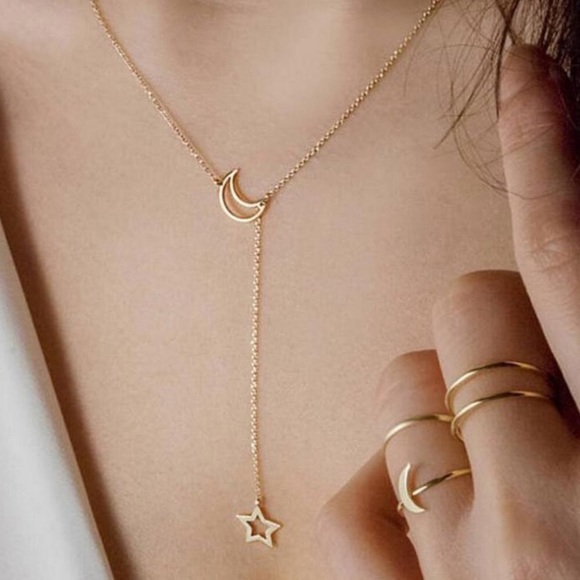 Jewelry - CM SALE❗️Silver or Gold Star & Moon Pendant Choker